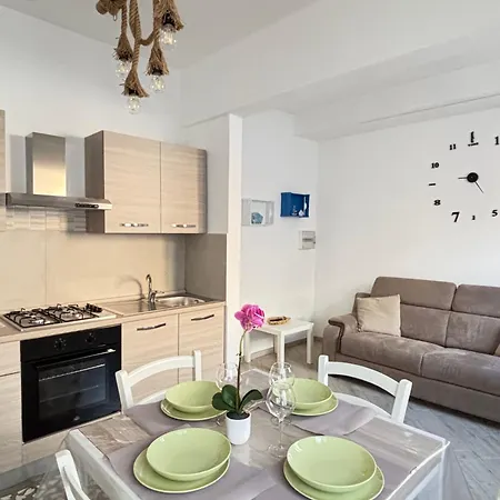 Holiday home La Casetta Sul Porto - Centro Mare *