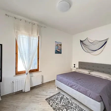 La Casetta Sul Porto - Centro Mare Holiday home *